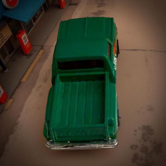 1973-1980 Chevrolet Stepside Pickup Truck Green FLASH Diecast 1:64 Scale - Picture 7 of 9